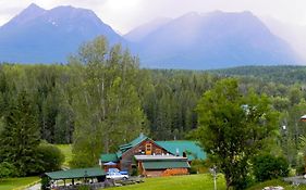 Blaeberry Mountain Lodge